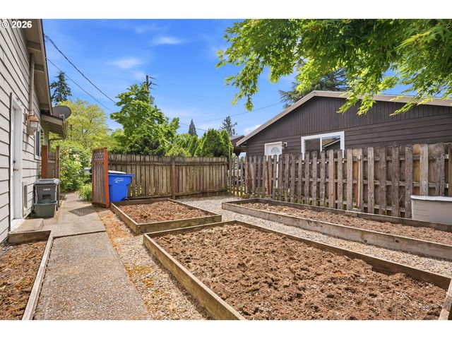 12014 Ne 16TH St, Vancouver, WA 98684