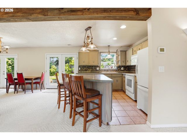 12014 Ne 16TH St, Vancouver, WA 98684