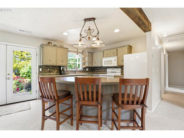 12014 Ne 16TH St, Vancouver, WA 98684