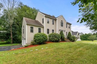799 Pond St, Franklin, MA 02038