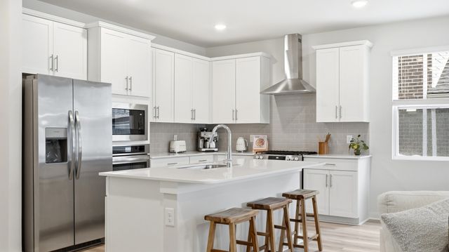 854 Nightingale Ave, Hendersonville, TN 37075