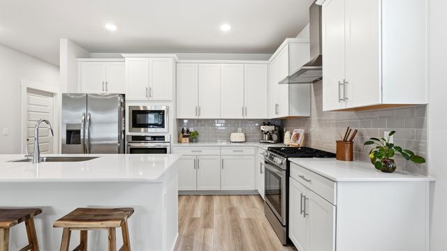 854 Nightingale Ave, Hendersonville, TN 37075