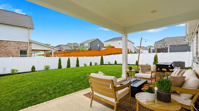 854 Nightingale Ave, Hendersonville, TN 37075