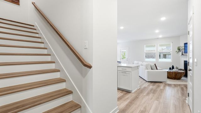 854 Nightingale Ave, Hendersonville, TN 37075
