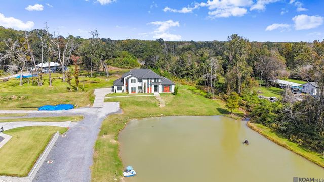9825 Fawn View Dr, Baton Rouge, LA 70817