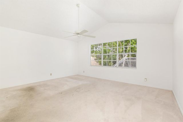 22 Selby Lane, Palm Beach Gardens, FL 33418