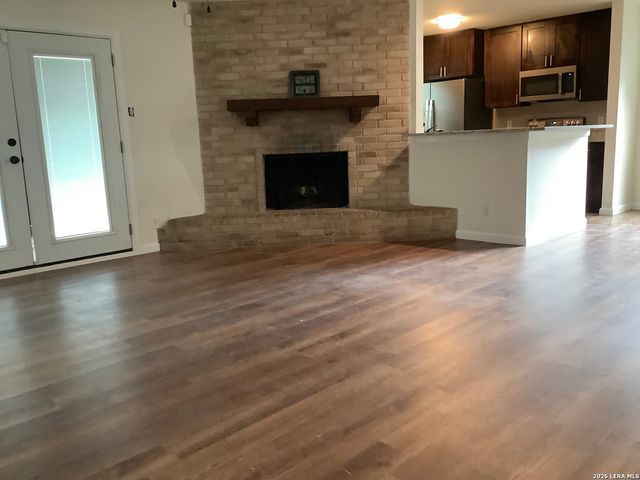 1047 Victoria Crossing, San Antonio, TX 78245