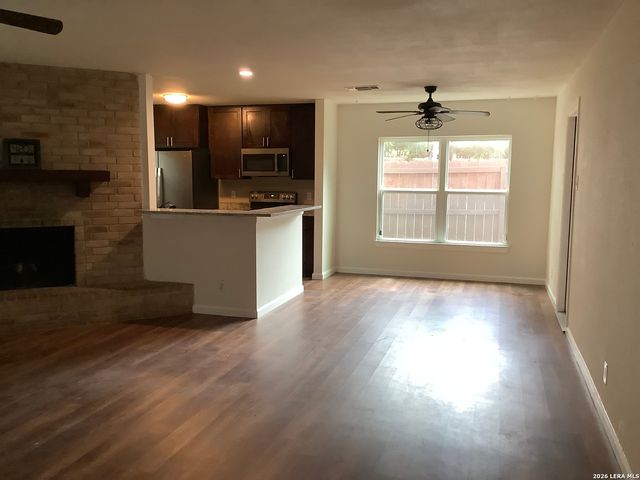 1047 Victoria Crossing, San Antonio, TX 78245
