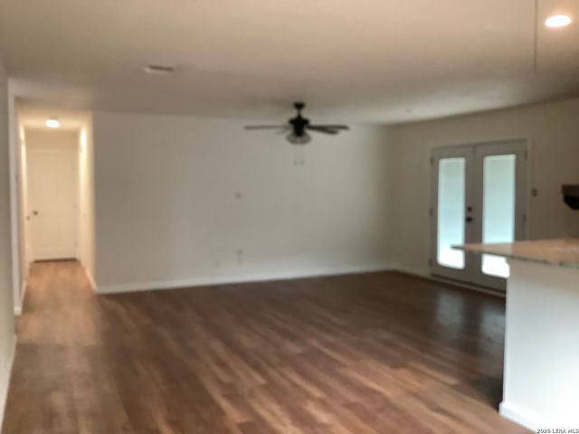 1047 Victoria Crossing, San Antonio, TX 78245