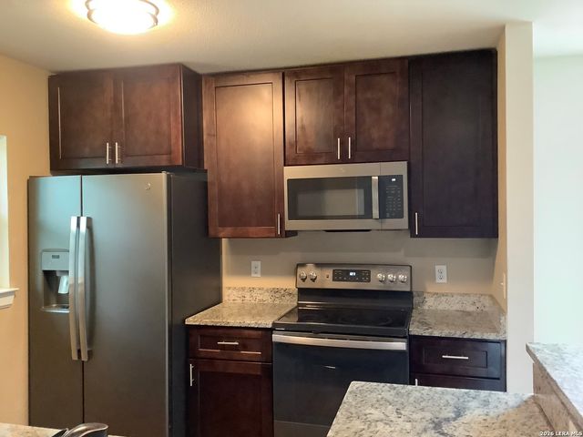 1047 Victoria Crossing, San Antonio, TX 78245