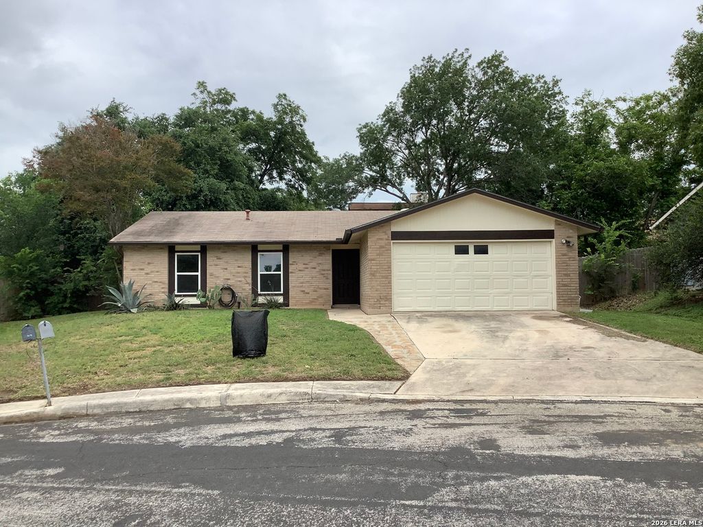 1047 Victoria Crossing, San Antonio, TX 78245