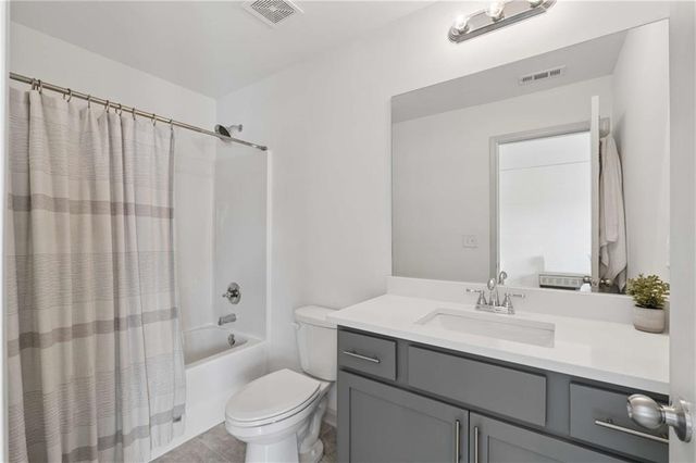 1008 Woodtrace Lane, Auburn, GA 30011