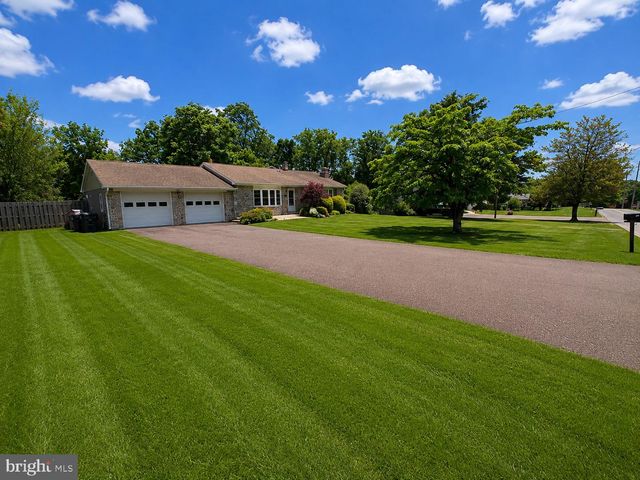 258 W 5TH AVE, Trappe, PA 19426