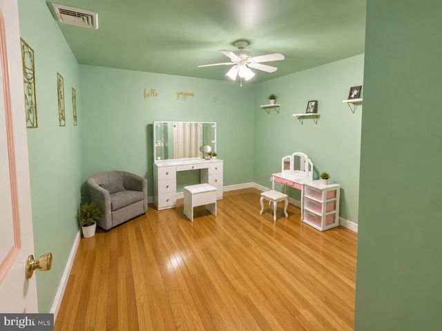 258 W 5TH AVE, Trappe, PA 19426