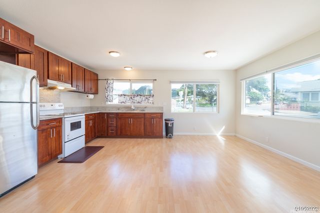 1270 Palolo Avenue, Honolulu, HI 96816