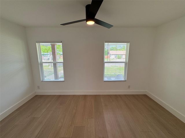 5805 N Hampton DR, Austin, TX 78723