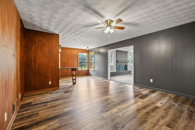 1301 Crestview Drive, Denison, TX 75020