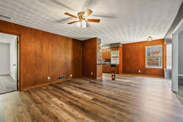1301 Crestview Drive, Denison, TX 75020