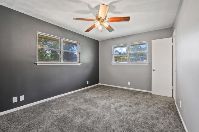 1301 Crestview Drive, Denison, TX 75020