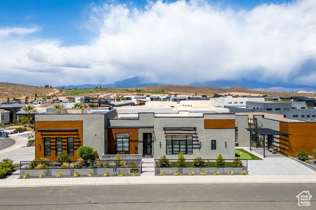1450 W TORREY PINES RD, Hurricane, UT 84737