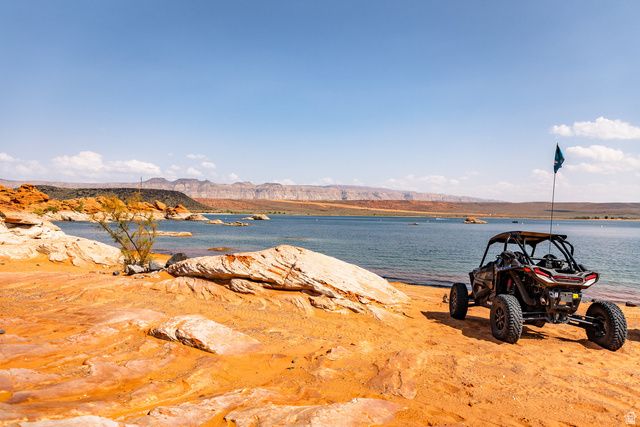 1450 W TORREY PINES RD, Hurricane, UT 84737