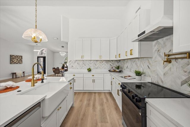 11024 WINDCHIME CIRCLE, Clermont, FL 34711