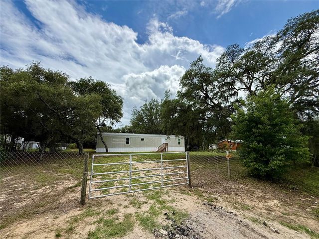 2716 FAST TROT TRAIL, Lake Wales, FL 33898