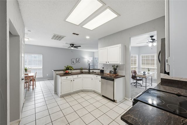 4725 Layla Road, Arlington, TX 76016