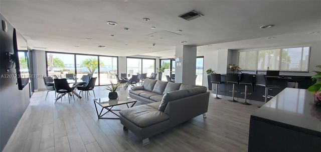 200 SE 15th Rd 16H, Miami, FL 33129