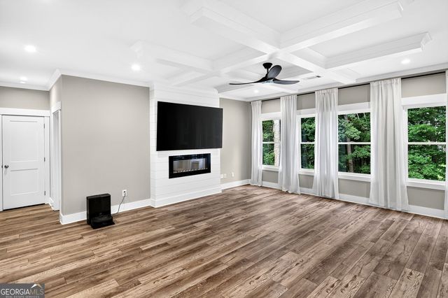 727 Old Collins Road, Hoschton, GA 30548