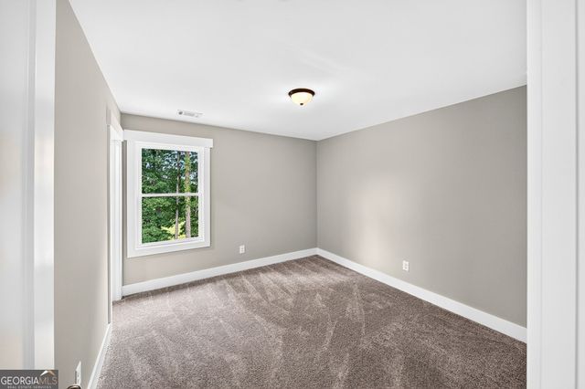727 Old Collins Road, Hoschton, GA 30548