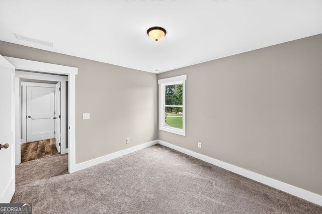 727 Old Collins Road, Hoschton, GA 30548