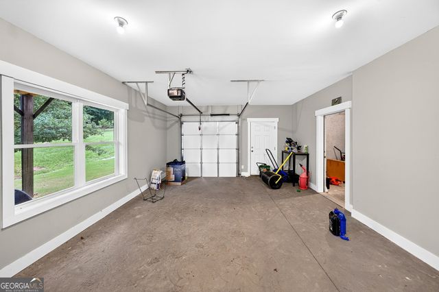 727 Old Collins Road, Hoschton, GA 30548