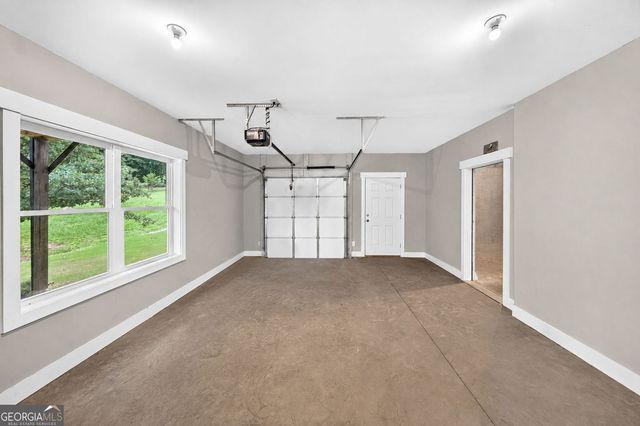 727 Old Collins Road, Hoschton, GA 30548