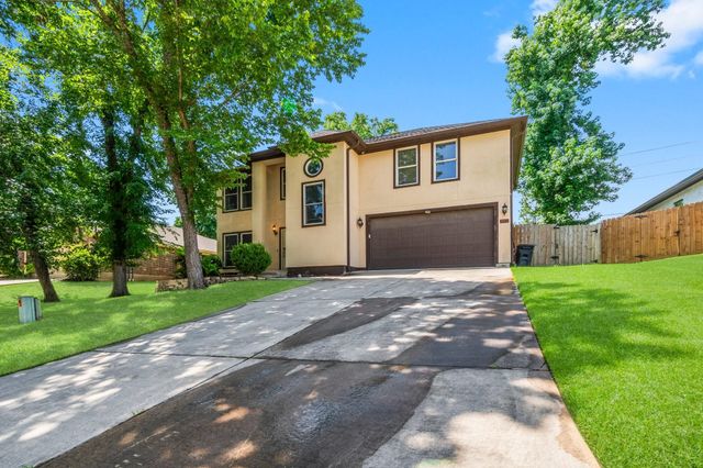 4313 Windswept Drive, Montgomery, TX 77356