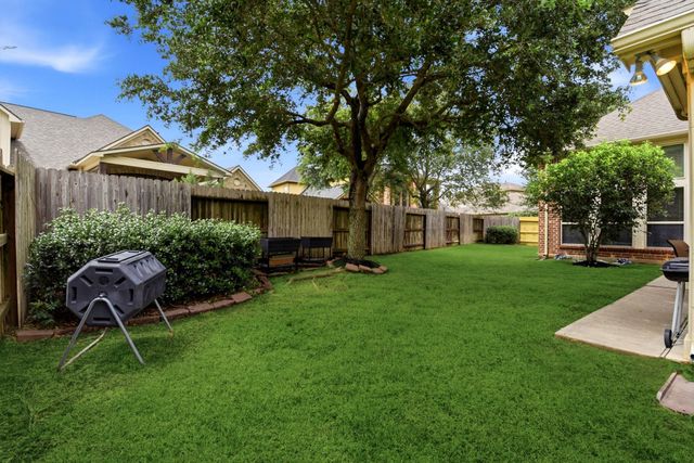 10115 White Pines Drive, Katy, TX 77494