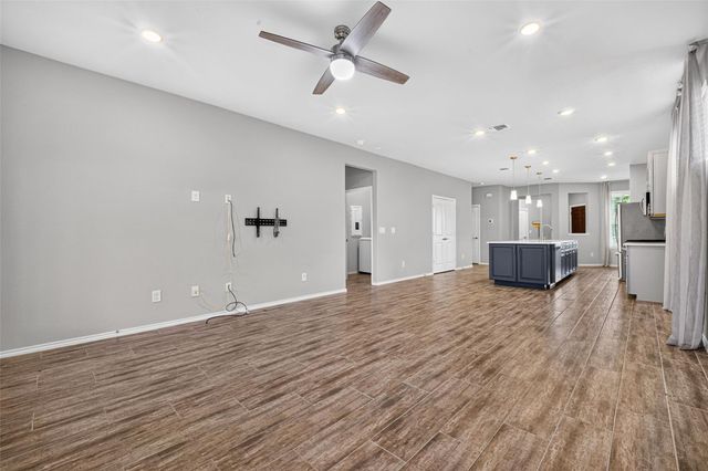 234 Flaxen Chestnut, Spring, TX 77382