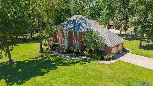 1503 Magnolia Drive, Hartselle, AL 35640