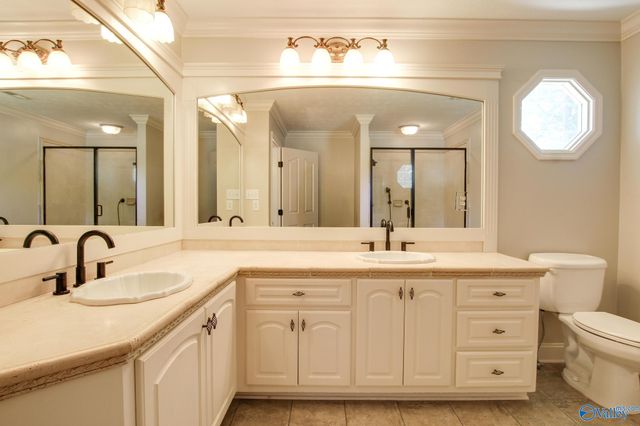 1503 Magnolia Drive, Hartselle, AL 35640