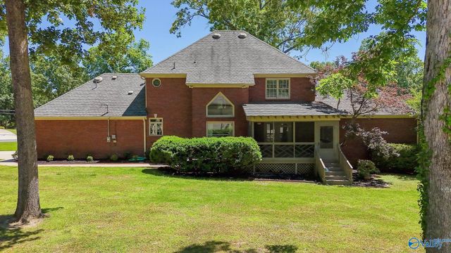 1503 Magnolia Drive, Hartselle, AL 35640