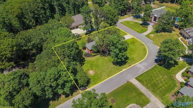 1503 Magnolia Drive, Hartselle, AL 35640
