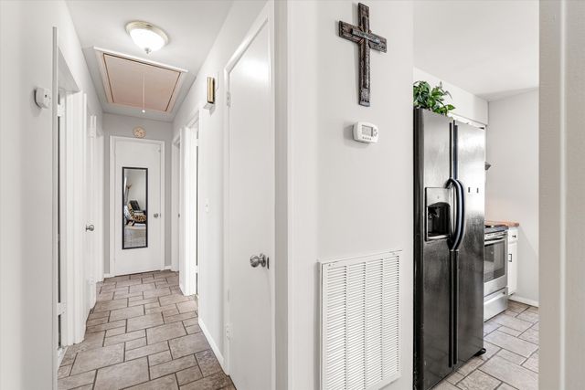 4900 Kilimanjaro Dr, Old Hickory, TN 37138