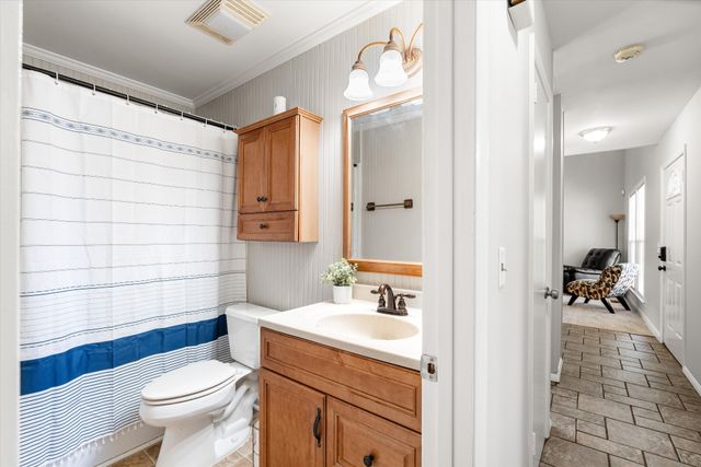 4900 Kilimanjaro Dr, Old Hickory, TN 37138