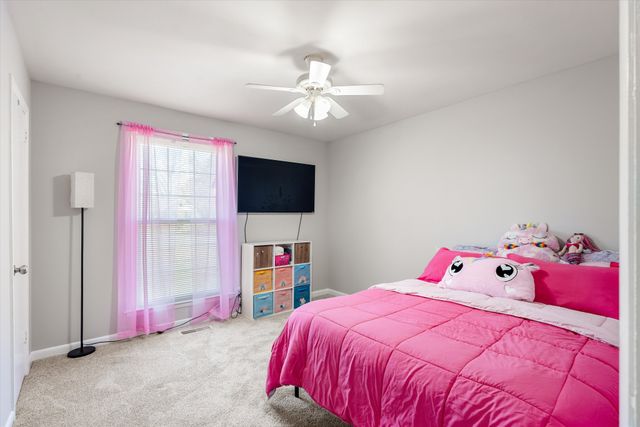 4900 Kilimanjaro Dr, Old Hickory, TN 37138