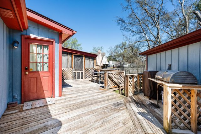 4900 Kilimanjaro Dr, Old Hickory, TN 37138