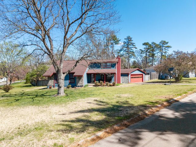 4900 Kilimanjaro Dr, Old Hickory, TN 37138
