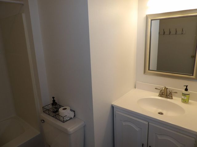 779 Ridgeview Drive A&B, Frankfort, KY 40601