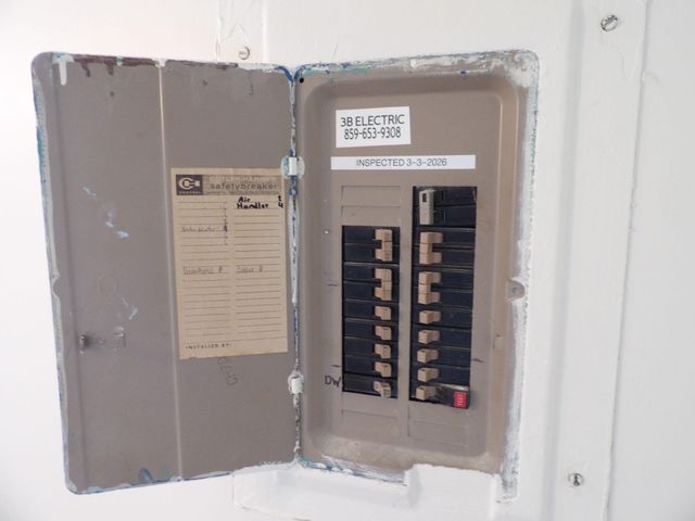 779 Ridgeview Drive A&B, Frankfort, KY 40601