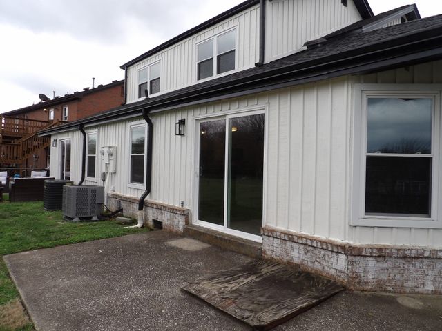 779 Ridgeview Drive A&B, Frankfort, KY 40601