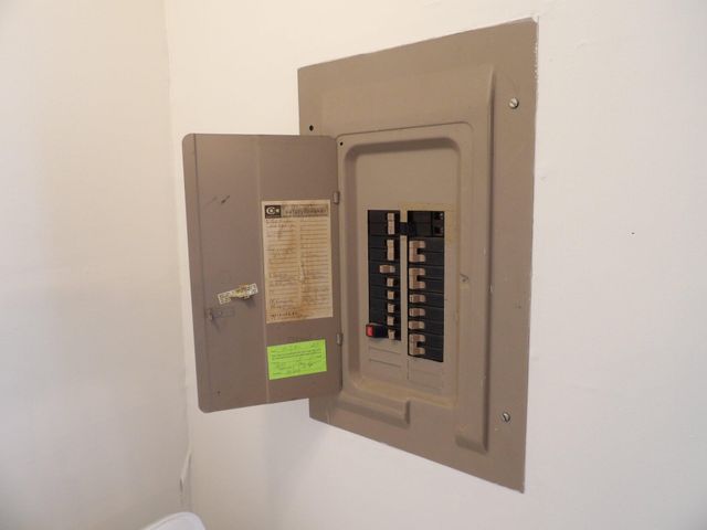 779 Ridgeview Drive A&B, Frankfort, KY 40601